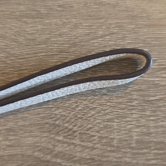 Coach Keith Haring Radio Boombox Wristlet Chalk White - Picture 5 of 11